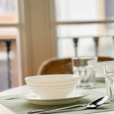 Stylish 1br Apt, Ac, Near Sight, Private Parking Opt *