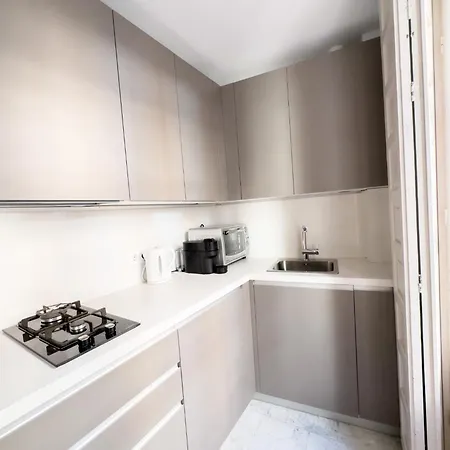 Apartment Stylish 1br Apt, Ac, Near Sight, Private Parking Opt *