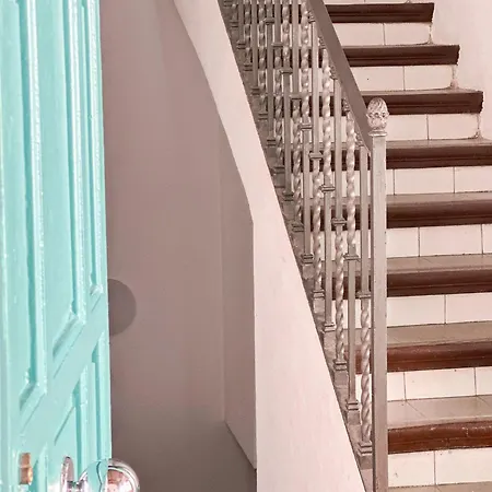 Apartment Stylish 1br Apt, Ac, Near Sight, Private Parking Opt Seville