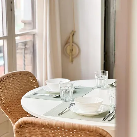 Apartment Stylish 1br Apt, Ac, Near Sight, Private Parking Opt *