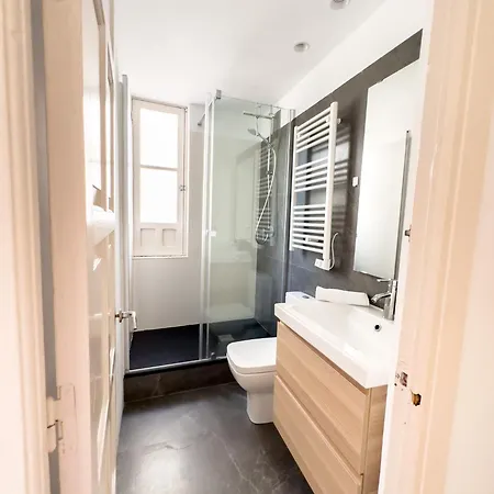 Appartement Stylish 1br Apt, Ac, Near Sight, Private Parking Opt Sevilla