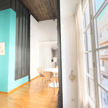 Stylish 1br Apt, Ac, Near Sight, Private Parking Opt Seville