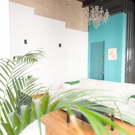Apartment Stylish 1br Apt, Ac, Near Sight, Private Parking Opt Seville