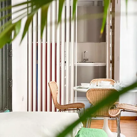 Stylish 1br Apt, Ac, Near Sight, Private Parking Opt * Seville